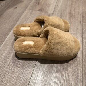 Muk Luks Platform Slipper